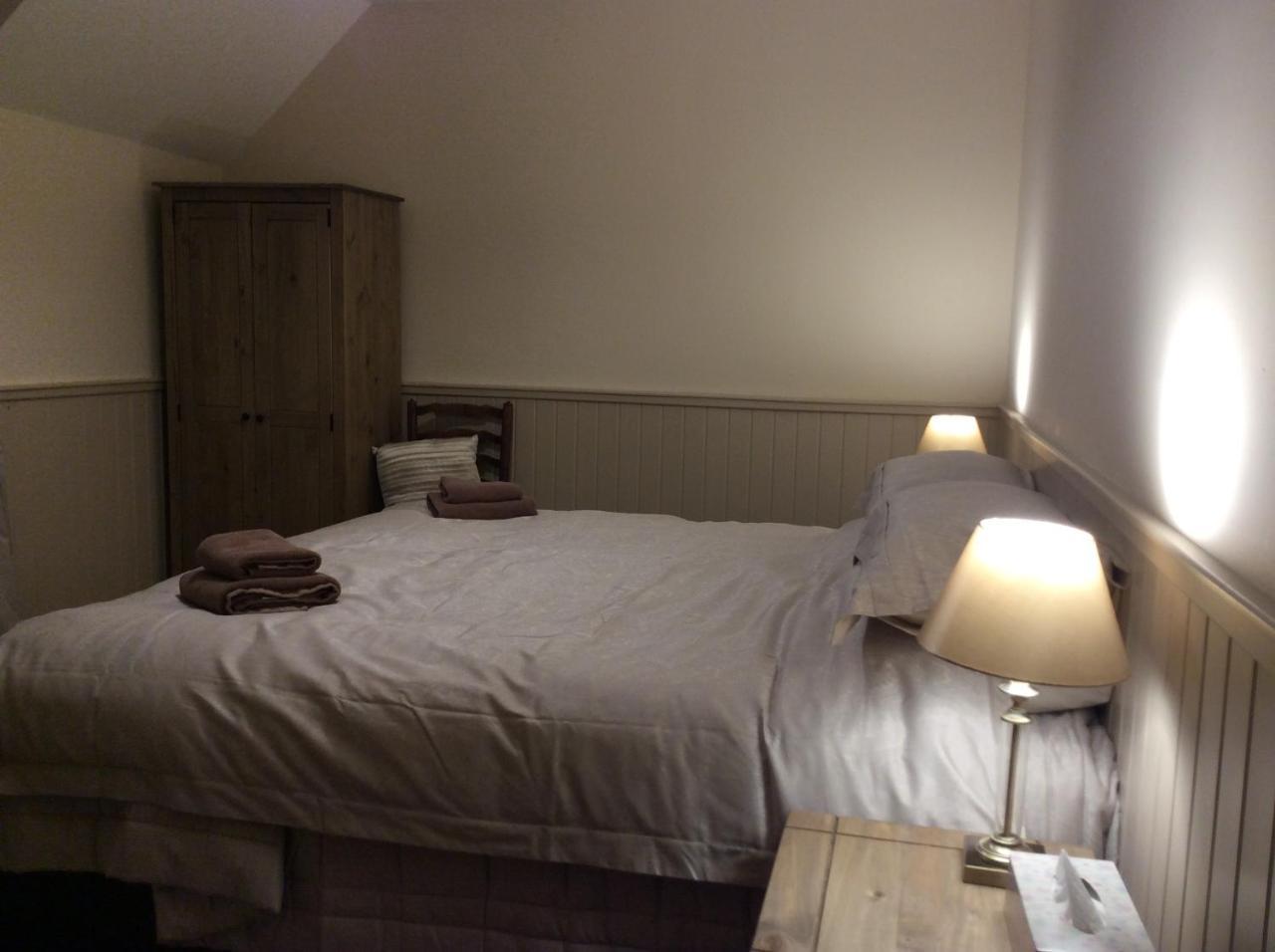 Bed and Breakfast Crown And Anchor Dundrennan Exteriér fotografie
